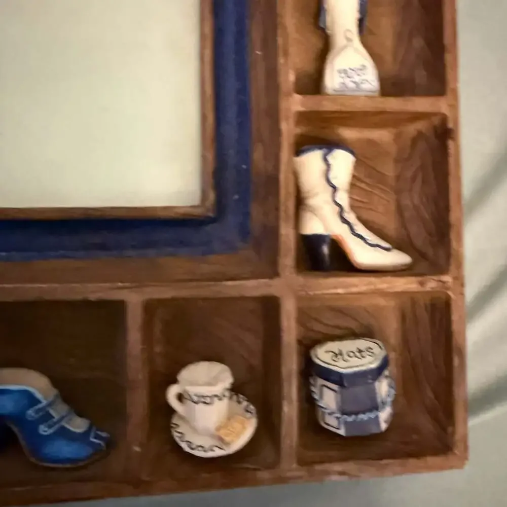 Willow Hall Reflections in Time 4x6 Photoframe with Miniatures